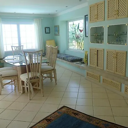 Dom wakacyjny Sleeps 6 Pool Wifi Chayofa