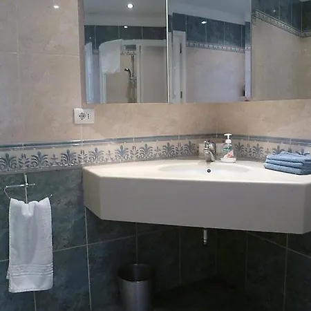 Holiday home Sleeps 6 Pool Wifi Chayofa
