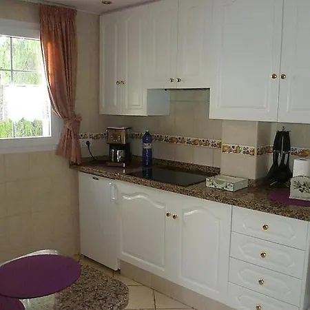 펜션 Sleeps 6 Pool Wifi *