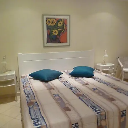 Sleeps 6 Pool Wifi Nyaraló